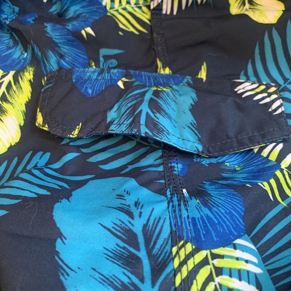 Kanu Surf Board Shorts Swim Trunks Size Medium Tropical Pockets Brief Lining NWT - Picture 4 of 14